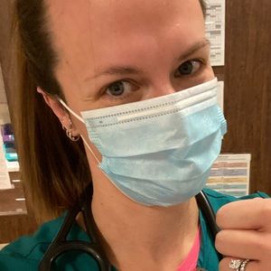 Meet your Posher, Carrie